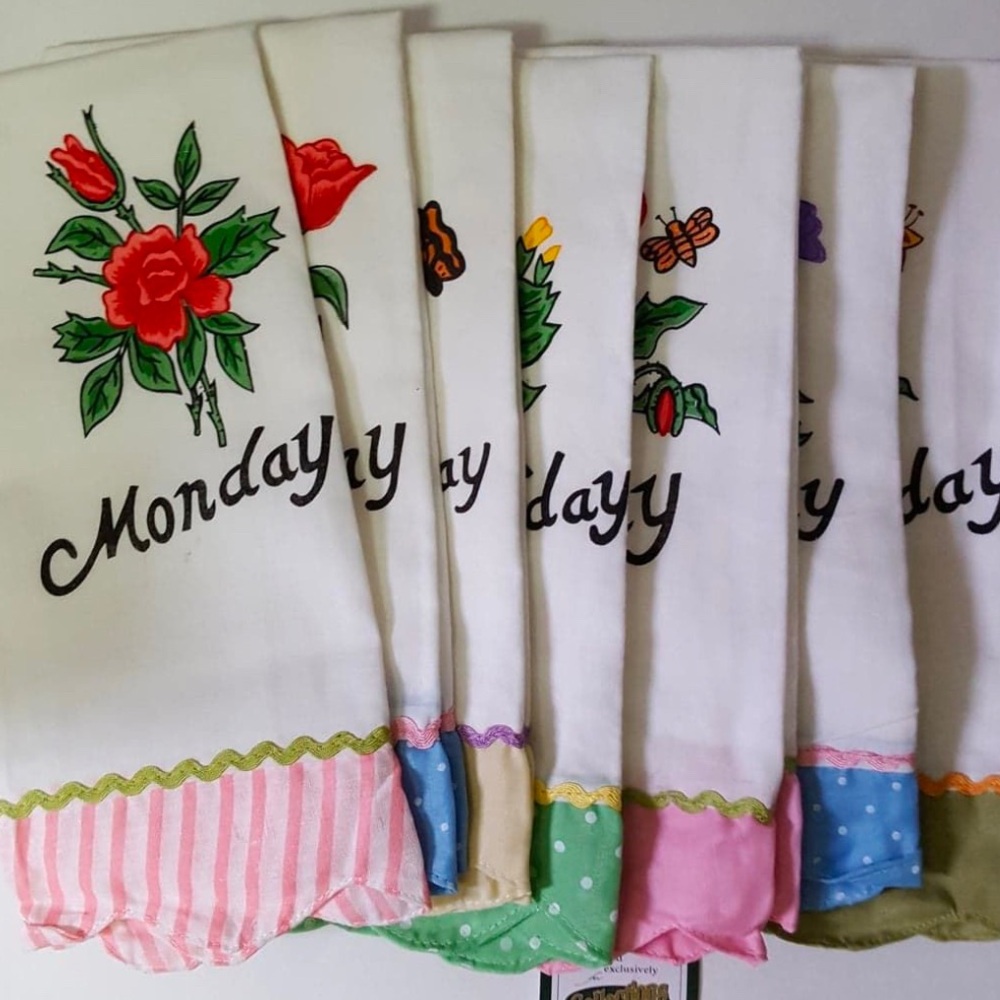 Vintage Days of the Week floral towels